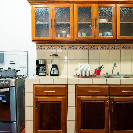 Hostal Victoria Granada Luaran gambar