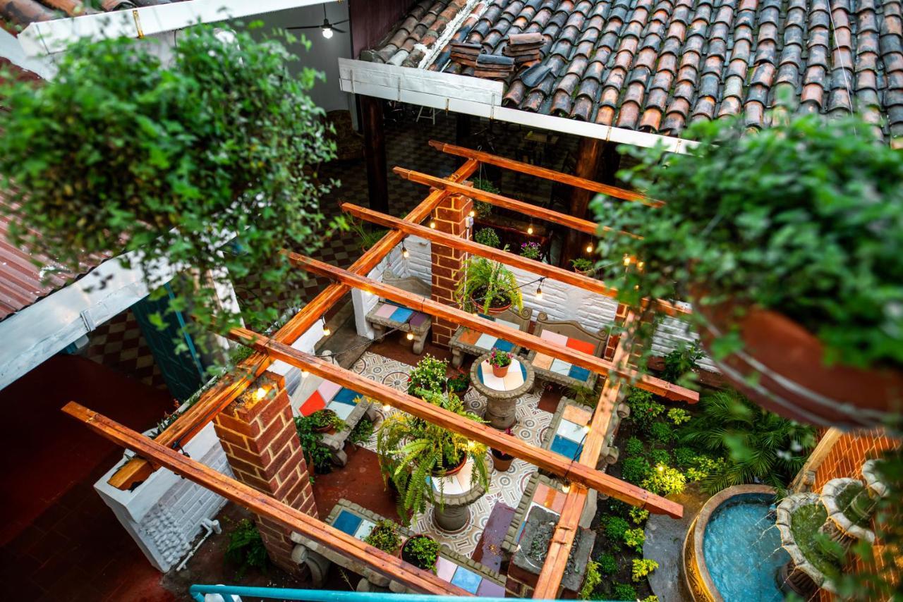 Hostal Victoria Granada Luaran gambar