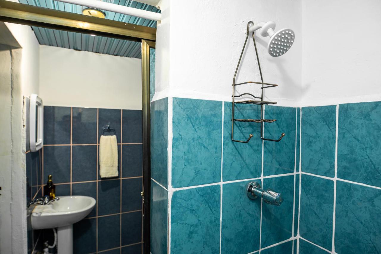 Hostal Victoria Granada Luaran gambar