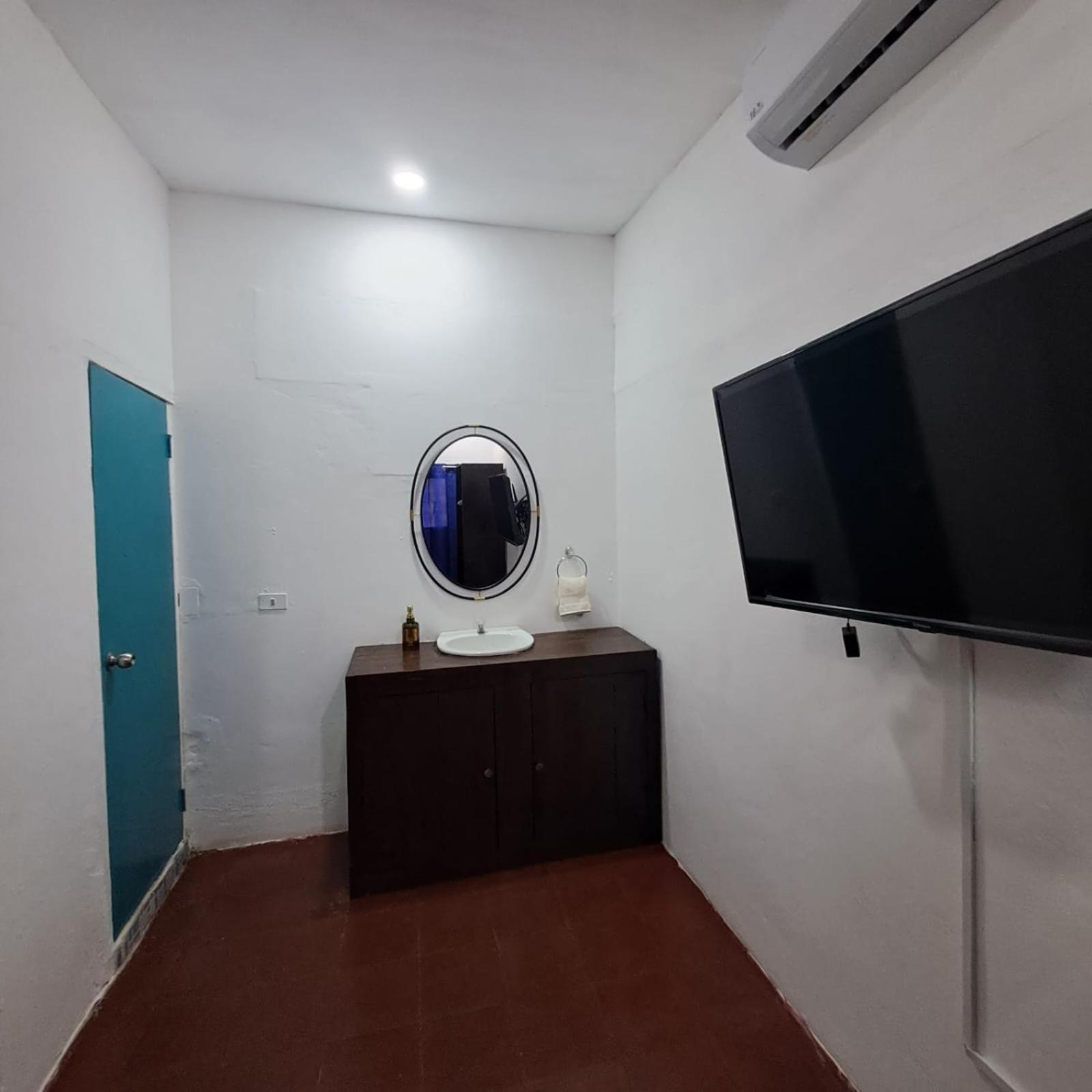 Hostal Victoria Granada Luaran gambar
