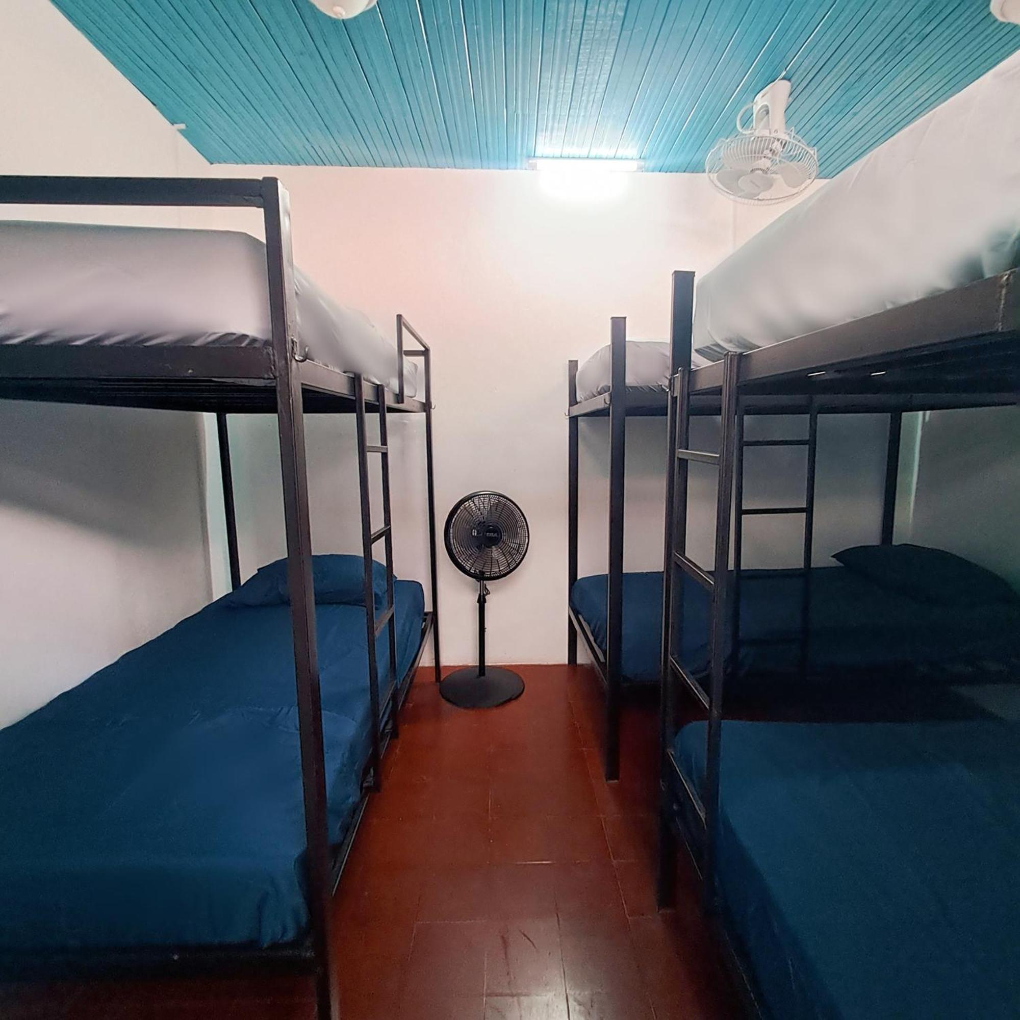 Hostal Victoria Granada Luaran gambar