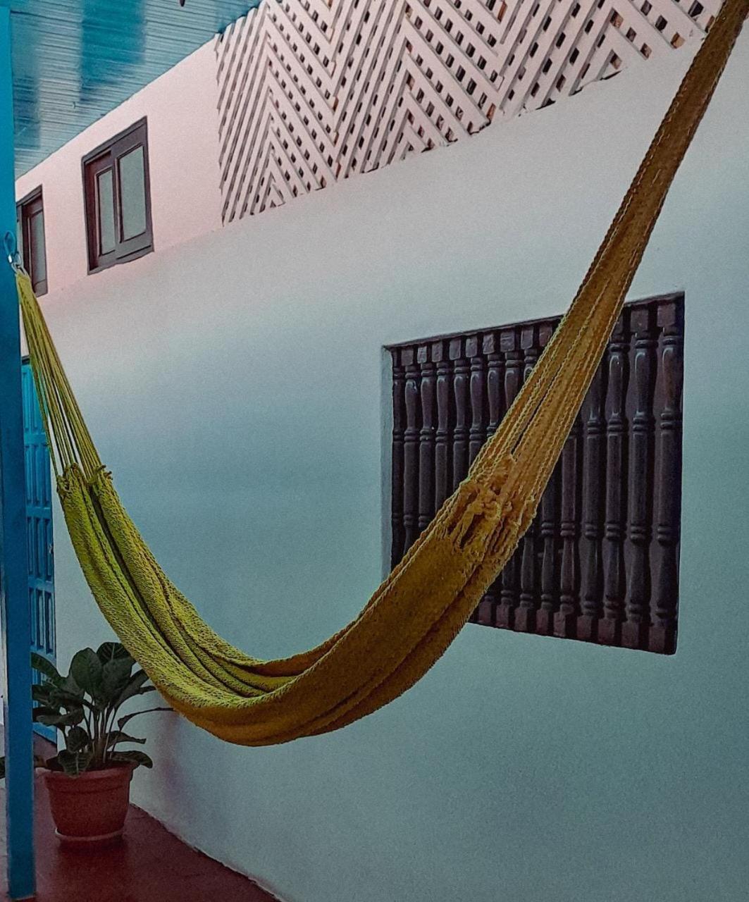 Hostal Victoria Granada Luaran gambar